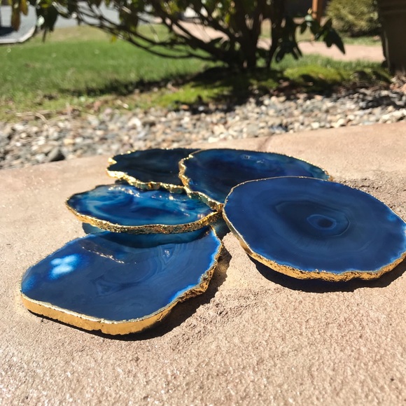 Set of 4 Blue Agate Geode Coasters Gold Rimmed - Picture 4 of 4